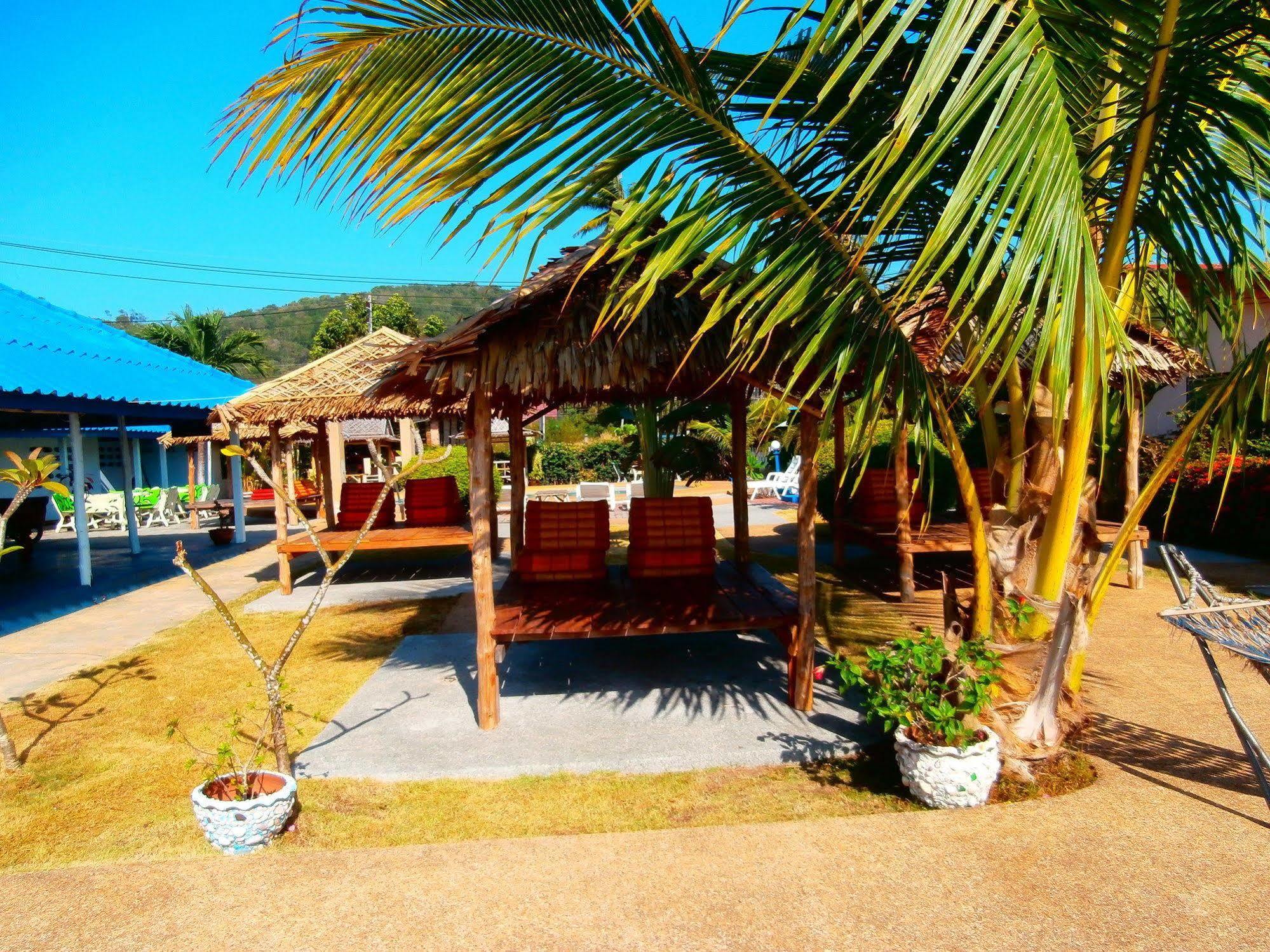 Fiji Palms Phuket Hotel Kültér fotó